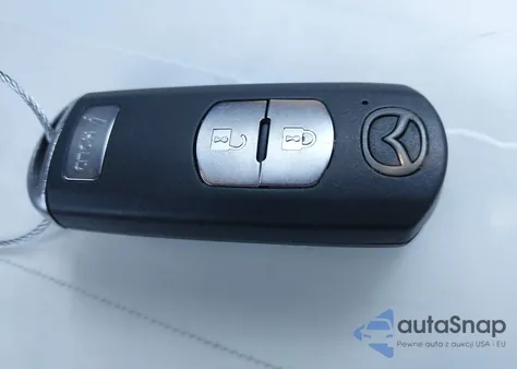 2018 Mazda Mazda3 Touring из США, поврежденный, VIN 3MZBN1L3XJM204600